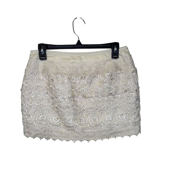 Sans Souci Tiered Lace Mini Skirt Cream Size Medium - Picture 2 of 9